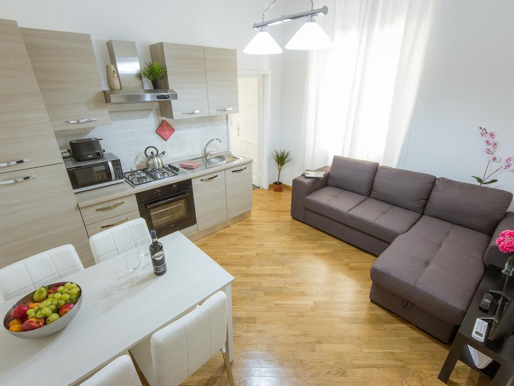Stylisch Canacci 2 Bedroom Apartment Florence Exterior photo